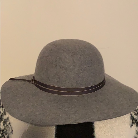 NWT Nine West Wool Hat - Picture 2 of 3